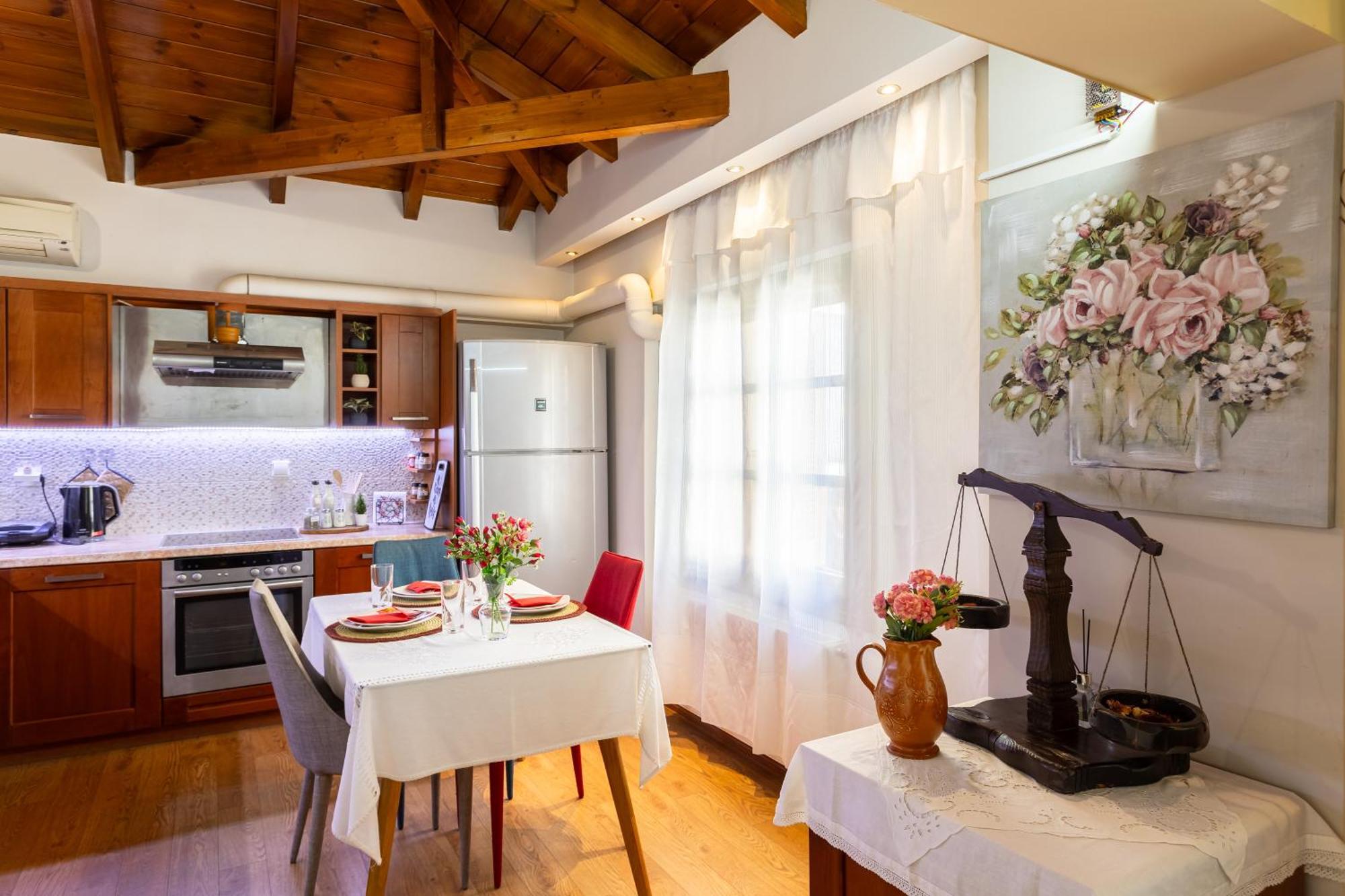 Lito'S Central Gem - Cozy Dream Getaway Kalamata Exterior photo